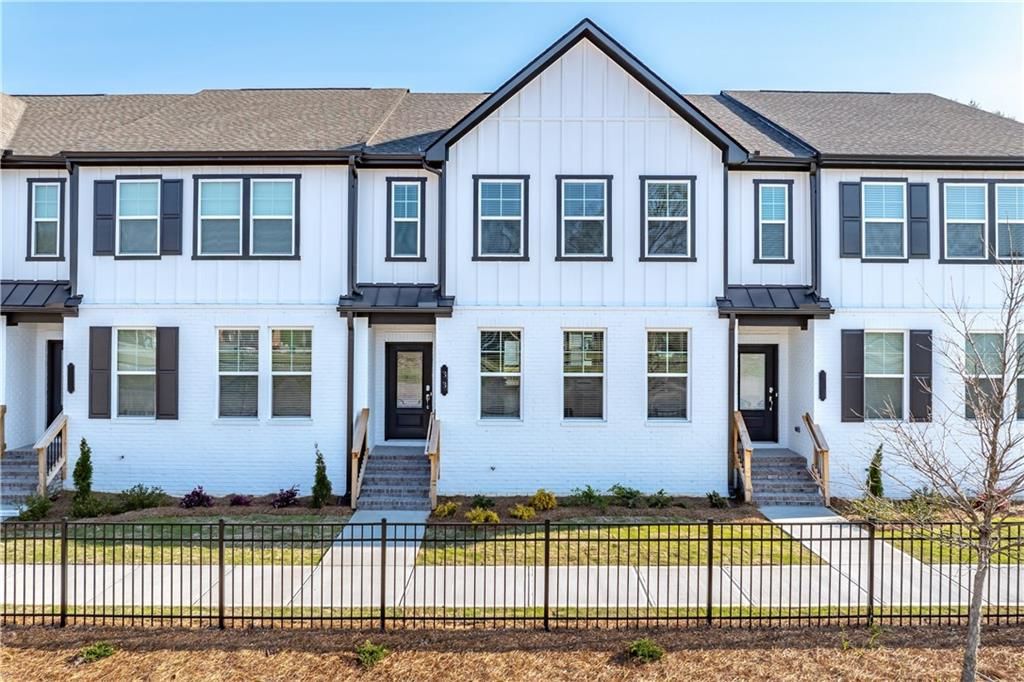 33 Constitution Avenue, Pendergrass, GA 30567