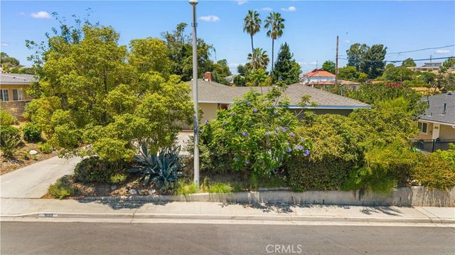1033 S Isabella, Monterey Park, CA 91754