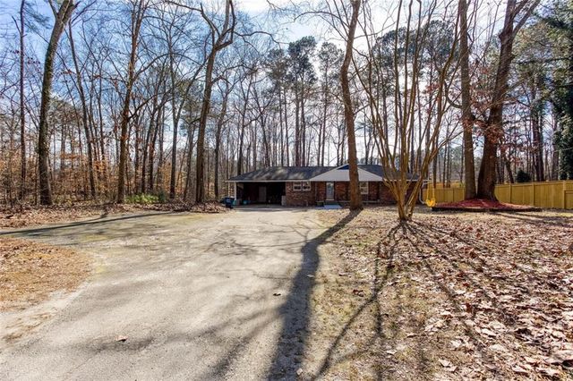 3237 Gus Robinson Road, Powder Springs, GA 30127