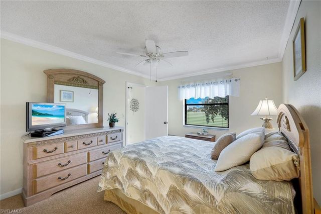 4338 27th CT SW 204, Naples, FL 34116
