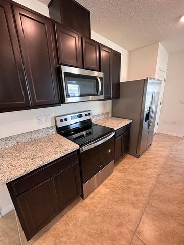 1020 CHASETREE LANE, St Cloud, FL 34771