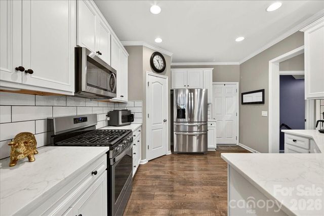 3093 Hartson Pointe Drive, Fort Mill, SC 29707