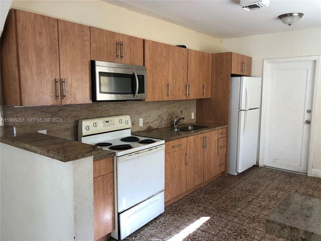 11931 NE 12th Ave 11931, Biscayne Park, FL 33161