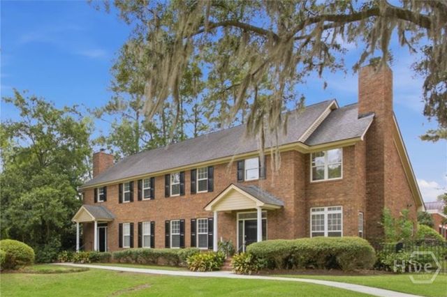 6 Roundtree Circle, Savannah, GA 31405