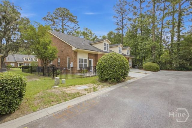 6 Roundtree Circle, Savannah, GA 31405