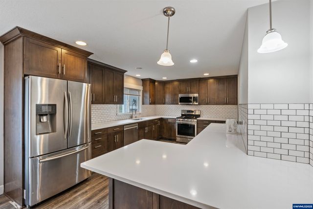 459 Churchdale Av N, Keizer, OR 97303