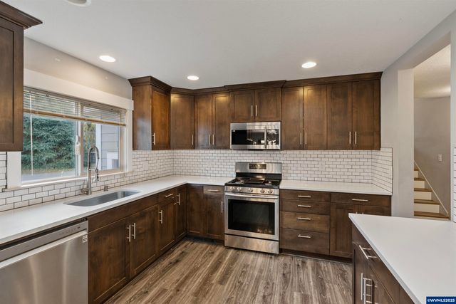 459 Churchdale Av N, Keizer, OR 97303