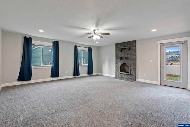 459 Churchdale Av N, Keizer, OR 97303