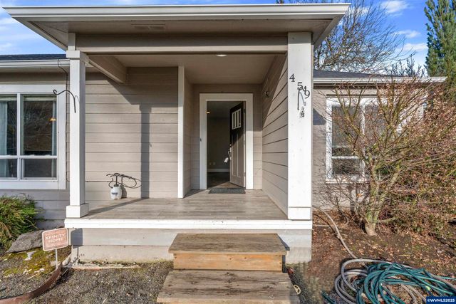 459 Churchdale Av N, Keizer, OR 97303