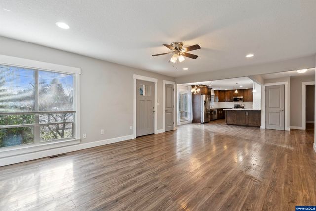 459 Churchdale Av N, Keizer, OR 97303