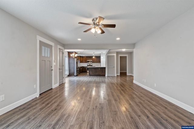 459 Churchdale Av N, Keizer, OR 97303