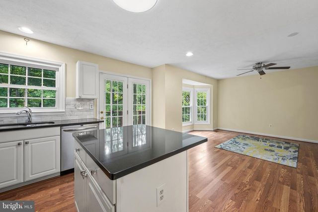 41 ROSLAND CT, Baltimore, MD 21208