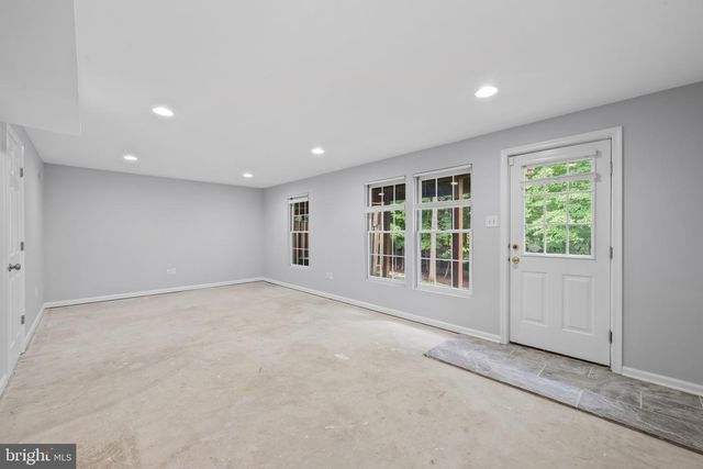41 ROSLAND CT, Baltimore, MD 21208