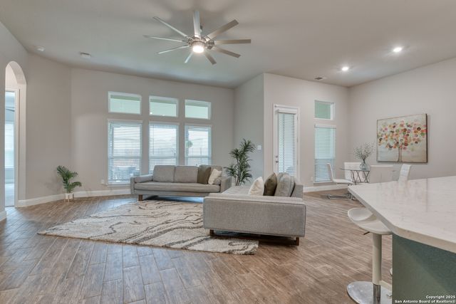 2123 Bailey Forest, San Antonio, TX 78253