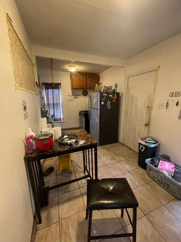 435 W Marion Street, Joliet, IL 60436