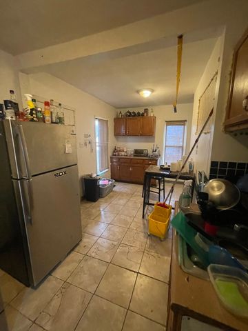 435 W Marion Street, Joliet, IL 60436