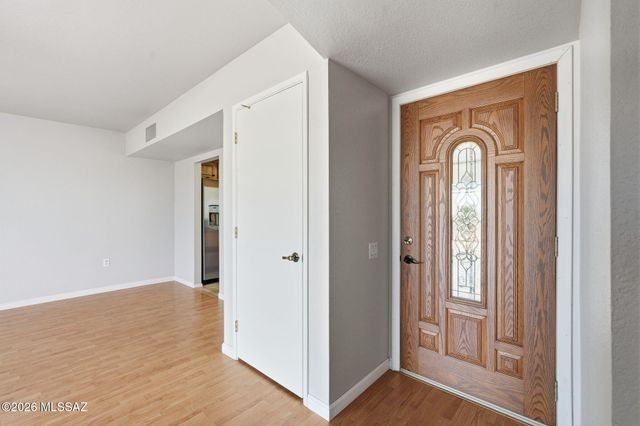 307 N Calle Del Chancero, Green Valley, AZ 85614