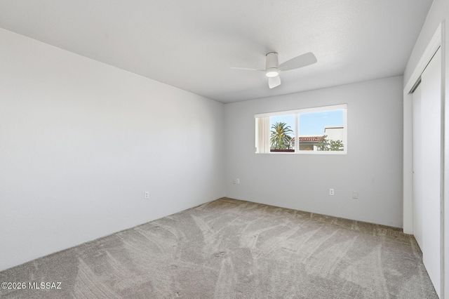 307 N Calle Del Chancero, Green Valley, AZ 85614