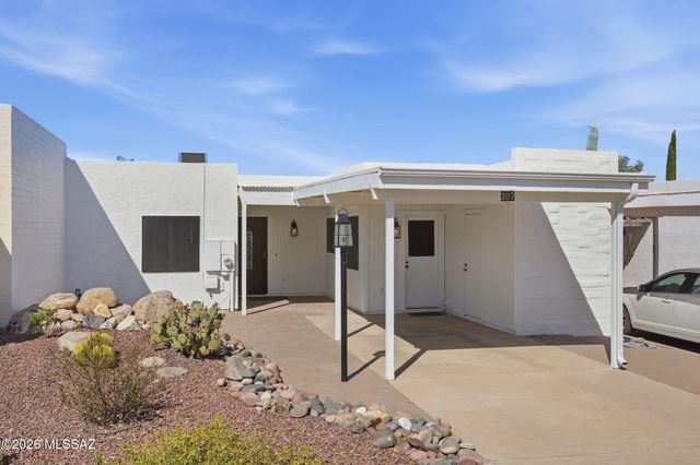 307 N Calle Del Chancero, Green Valley, AZ 85614