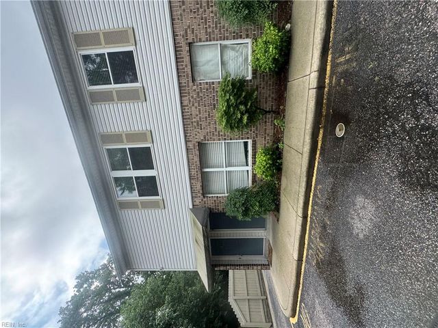 8570 Chesapeake Blvd Apt 17, Norfolk, VA 23503