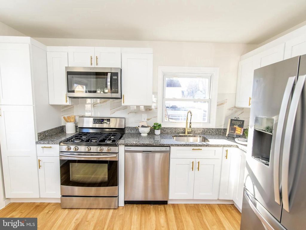 303 OXFORD DR, Glen Burnie, MD 21061