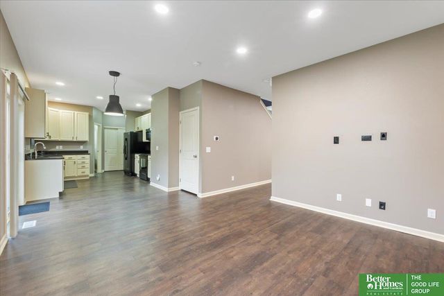 10702 S 110 Avenue, Papillion, NE 68046