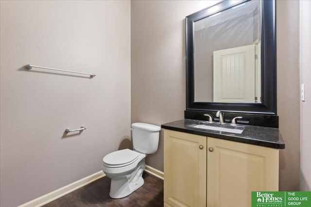 10702 S 110 Avenue, Papillion, NE 68046