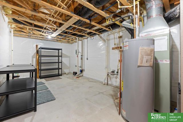 10702 S 110 Avenue, Papillion, NE 68046