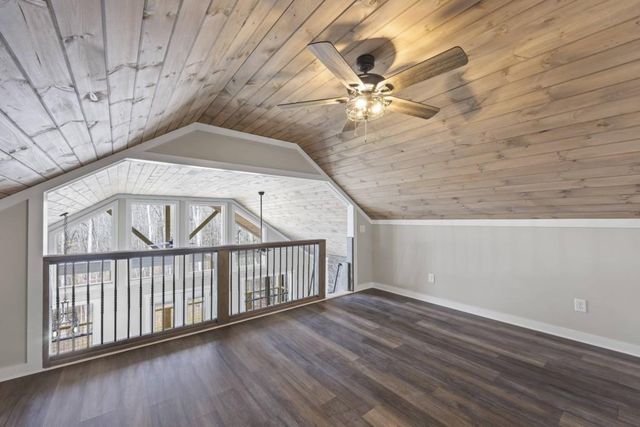 234 Lake View Drive, Lavonia, GA 30553