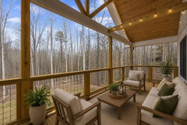 234 Lake View Drive, Lavonia, GA 30553