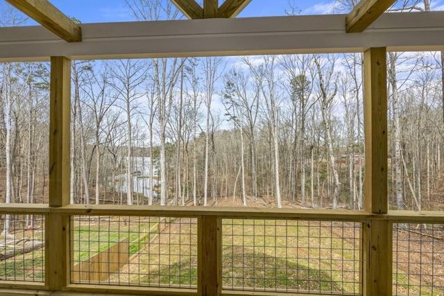 234 Lake View Drive, Lavonia, GA 30553