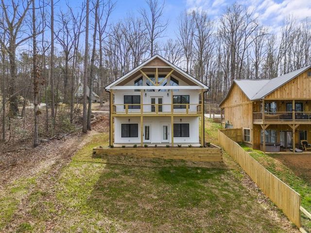 234 Lake View Drive, Lavonia, GA 30553