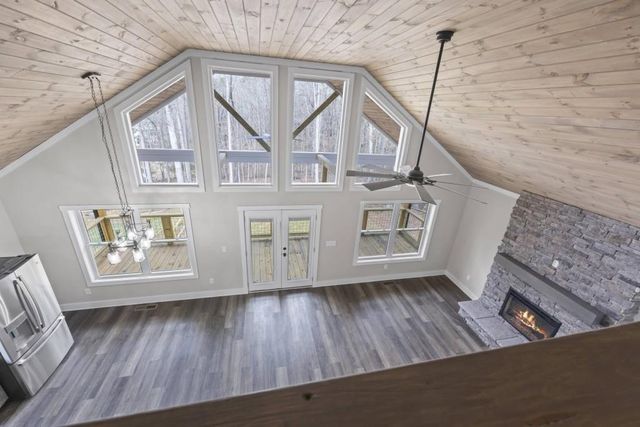 234 Lake View Drive, Lavonia, GA 30553