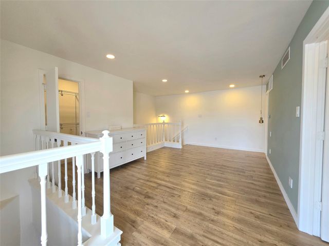 1515 Sandy Springs Road 903, Houston, TX 77042