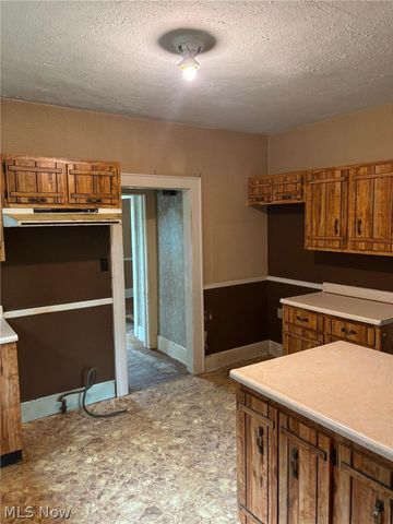 2329 Broad Street, Parkersburg, WV 26101