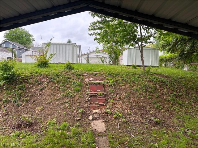 2329 Broad Street, Parkersburg, WV 26101