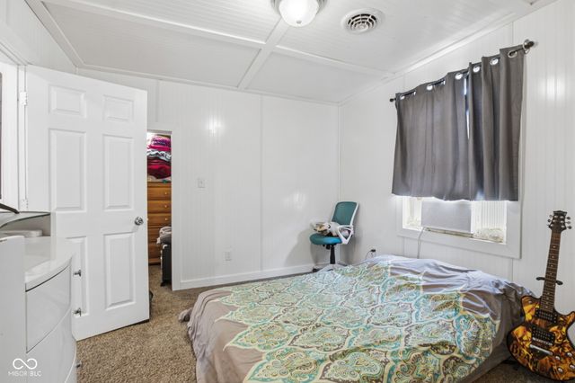 1211 S 17th Street, New Castle, IN 47362