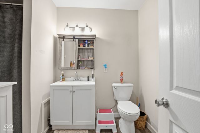 1211 S 17th Street, New Castle, IN 47362