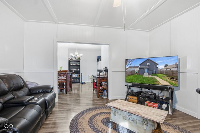 1211 S 17th Street, New Castle, IN 47362