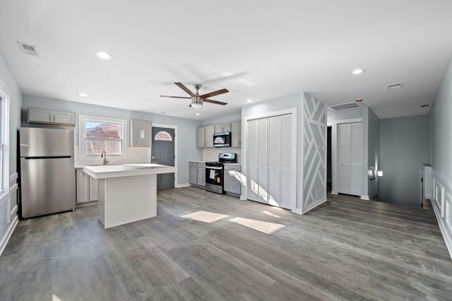 21616 Peterson Avenue, Sauk Village, IL 60411