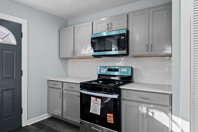 21616 Peterson Avenue, Sauk Village, IL 60411