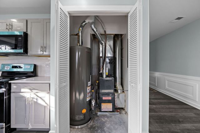 21616 Peterson Avenue, Sauk Village, IL 60411