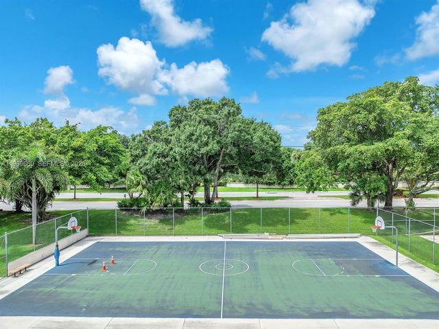 3699 N Carambola Circle N 2837, Coconut Creek, FL 33066