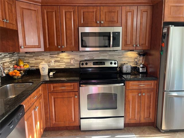 3699 N Carambola Circle N 2837, Coconut Creek, FL 33066