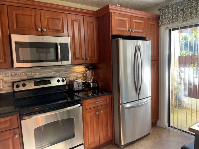 3699 N Carambola Circle N 2837, Coconut Creek, FL 33066