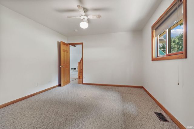 8819 E Southshore Drive, Unionville, IN 47468