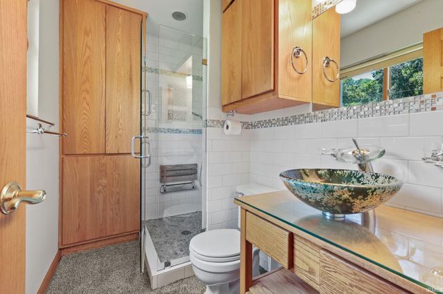 8819 E Southshore Drive, Unionville, IN 47468