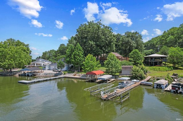 8819 E Southshore Drive, Unionville, IN 47468
