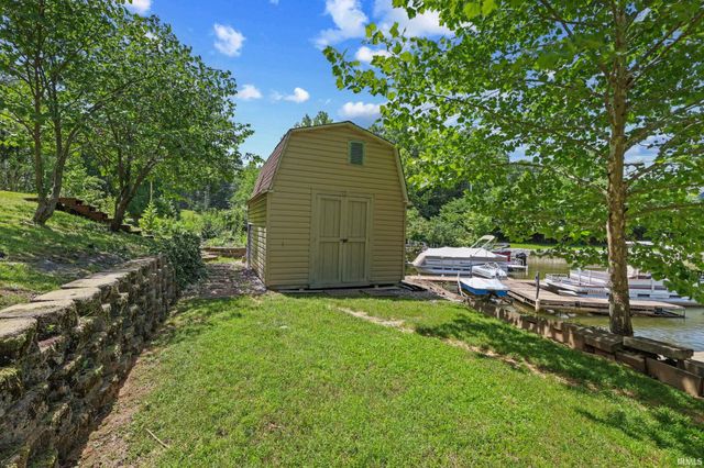 8819 E Southshore Drive, Unionville, IN 47468
