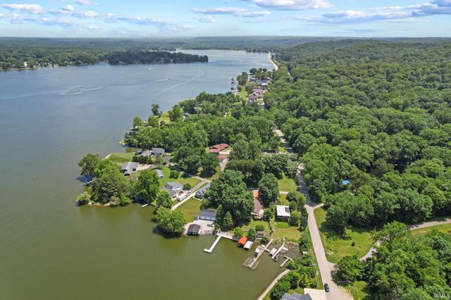 8819 E Southshore Drive, Unionville, IN 47468